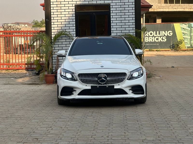 Thumbnail 9 of 2016 Mercedes-Benz C-Class C300